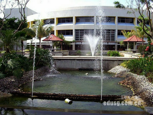 RWCôk