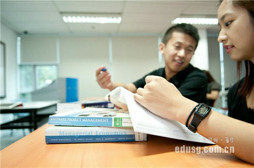 ¼²HWԺڱ