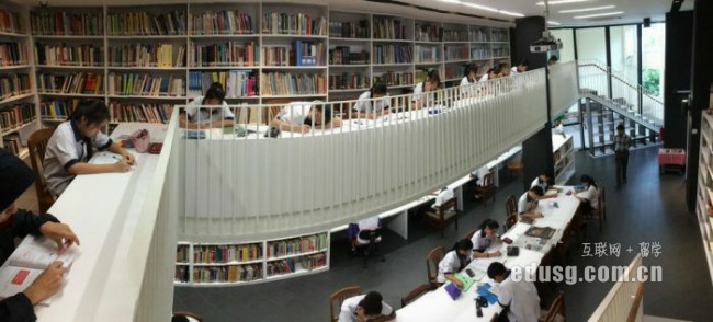 RWס